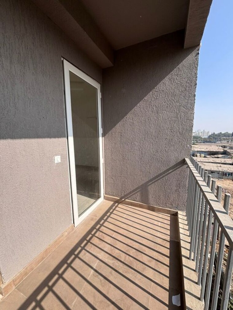 Balcony, smart-world-orchard 3 Bedroom 1680 Sq.Ft. Apartment In Sector 61 Gurgaon 10715785