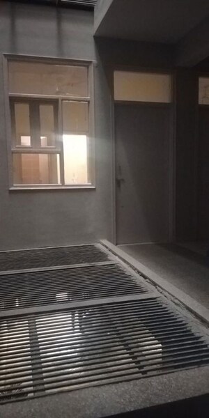 Room in 2 BHK Independent House at Sector 14 – for Rent