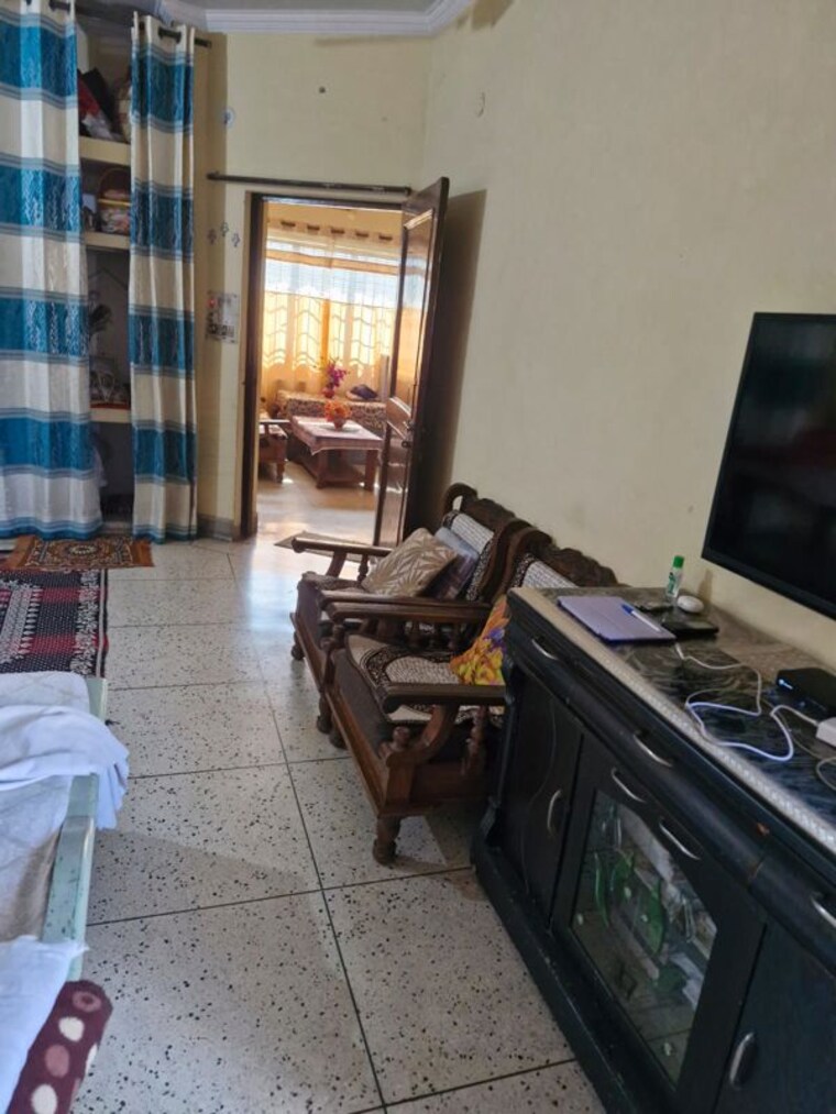 Living Room, rakesh marg 5 Bedroom 220 Sq.Yd. Independent House In Rakesh Marg Ghaziabad 10715771