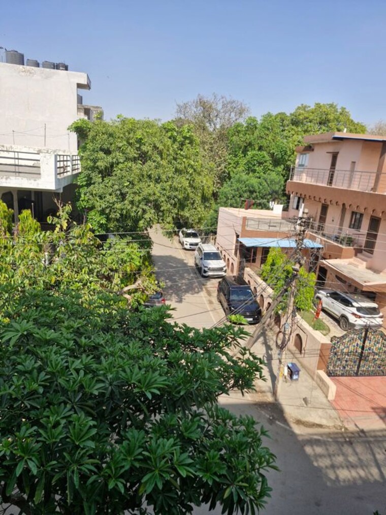 Exterior View, rakesh marg 5 Bedroom 220 Sq.Yd. Independent House In Rakesh Marg Ghaziabad 10715771