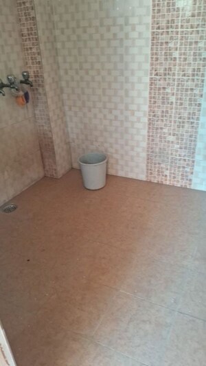 Bathroom in 2.5 BHK Builder Floor at Sector 19 – for Rent