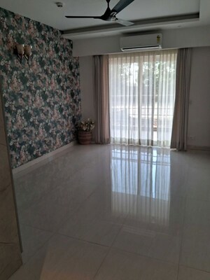 Room in 3 BHK Builder Floor at Sector 22 – for Rent