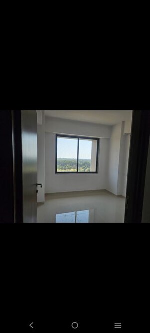 Room in 2 BHK Apartment at Vishwanath Maher Homes 5, Shela – for Rent