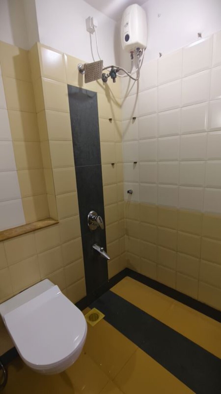 Bathroom, swapnalok-towers 2 Bedroom 850 Sq.Ft. Apartment In Malad East Mumbai 10715872