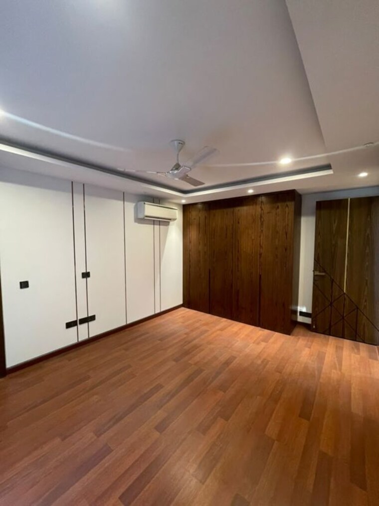 Room, sushant lok i 4 Bedroom 2700 Sq.Ft. Builder Floor In Sushant Lok I Gurgaon 10715889