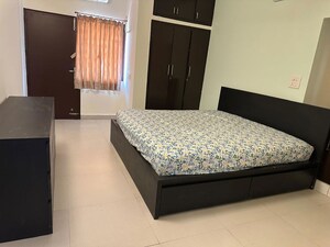 Bedroom in 4 BHK Builder Floor at Chattarpur – for Rent