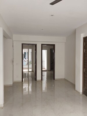 Room in 2.5 BHK Apartment at M3M Soulitude, Sector 89 – for Rent