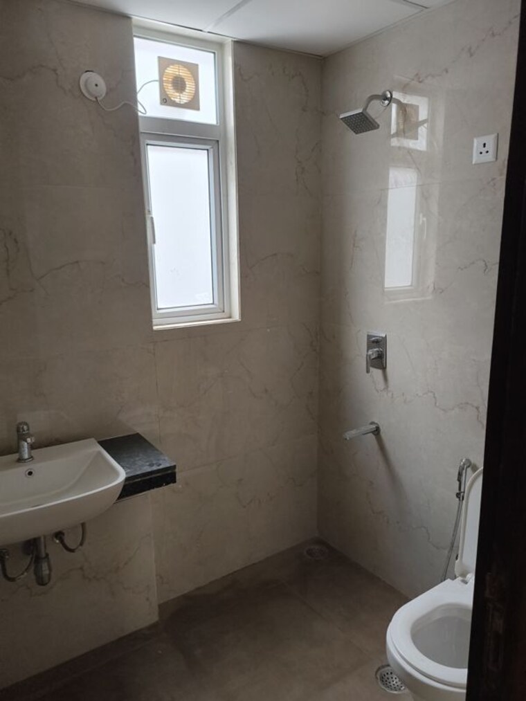Bathroom, m3m-soulitude 2.5 Bedroom 1100 Sq.Ft. Apartment In Sector 89 Gurgaon 10715899