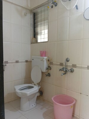  2 BHK Apartment at Dheeraj Solitaire, Malad West – for Rent