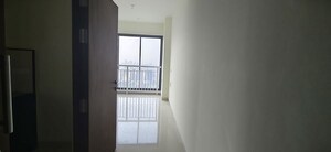 Room in 2 BHK Apartment at Dynamix Divum, Malad East – for Rent