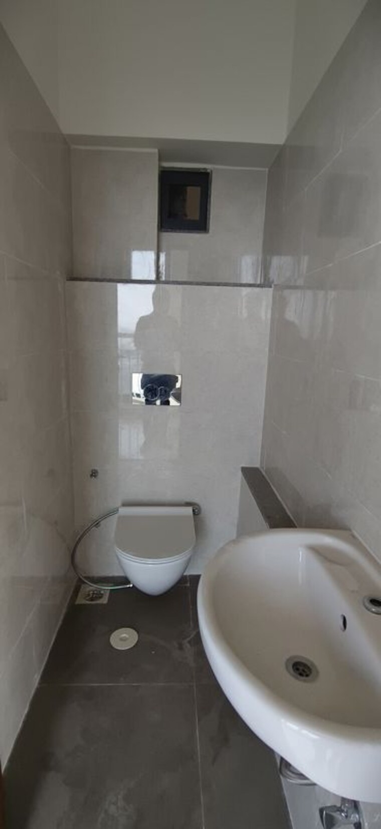 Bathroom, dynamix-divum 2 Bedroom 1050 Sq.Ft. Apartment In Malad East Mumbai 10715944