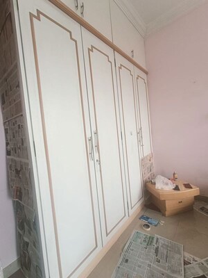 Bedroom in 3 BHK Apartment at Chembur – for Rent