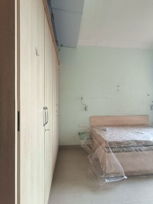 Bedroom in 3 BHK Apartment at Chembur – for Rent