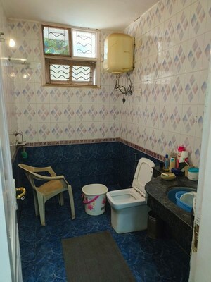 Bathroom in 6 BHK Independent House at Sushant Lok I – for Rent