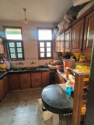 Living Room in 6 BHK Independent House at Sushant Lok I – for Rent