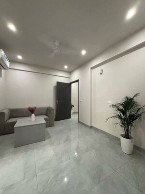Room in 1 BHK Apartment at South Delhi – for Rent