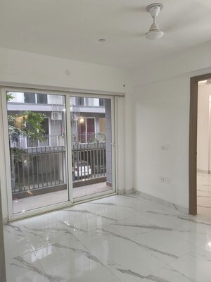 Room in 3.5 BHK Apartment at M3M Soulitude, Sector 89 – for Rent