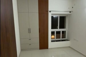Room in 2 BHK Apartment at Vajram Newtown, Thanisandra Main Road – for Rent