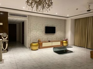 Living Room in 4 BHK Apartment at Mantri Pinnacle, Hulimavu – for Rent