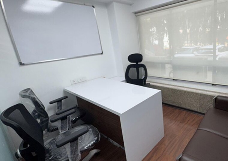 Team Area, lower parel Commercial Office Space 769 Sq.Ft. In Lower Parel Mumbai 10716026