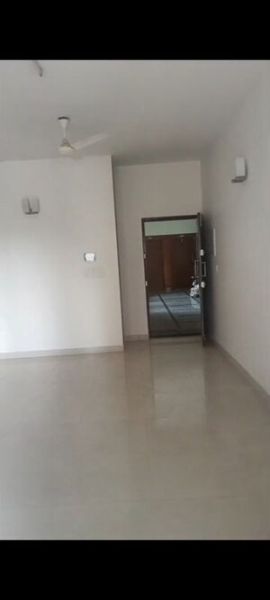 3 BHK Apartment For Rent in Vaishnavi Splendour, New Bel Road
