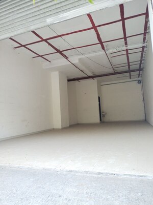  Shop For Rent in Thane West