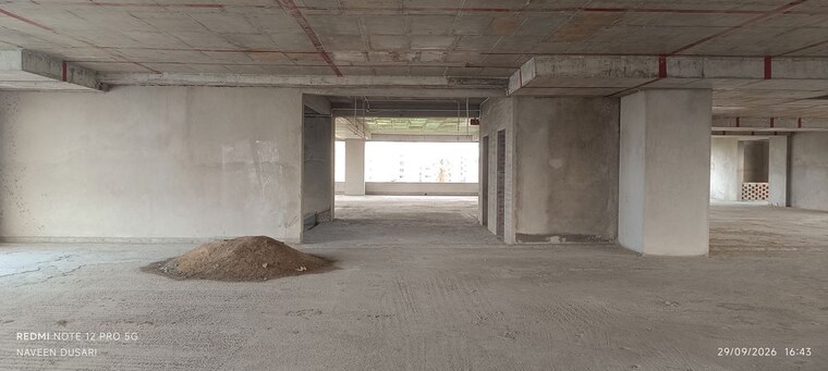 Room, tadepalli Commercial Showroom 19000 Sq.Ft. In Tadepalli Vijayawada 10716049