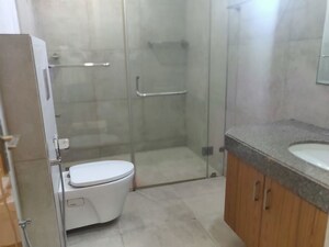 Bathroom in 4 BHK Apartment at Jyoti Banjara, Banjara Hills – for Rent