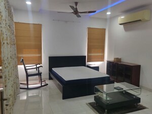Room in 4 BHK Apartment at Jyoti Banjara, Banjara Hills – for Rent