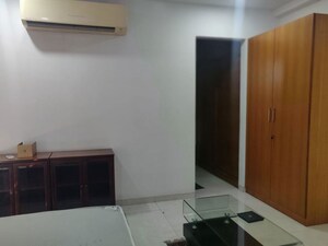 Room in 4 BHK Apartment at Jyoti Banjara, Banjara Hills – for Rent