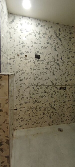 Bathroom in 4 BHK Builder Floor at TDI The Grand Retreat, Sector 88 – for Sale