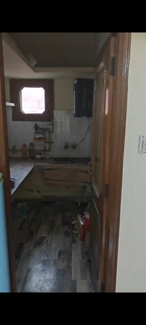 Bathroom in 2 BHK Builder Floor at Sector 46 – for Rent
