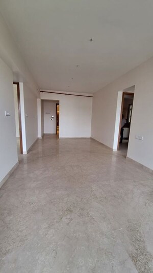 Room in 2 BHK Apartment at Kumar Sophronia, Kalyani Nagar – for Rent