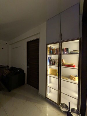 Building Lobby in 2.5 BHK Builder Floor at Smart World Gems, Sector 89 – for Rent