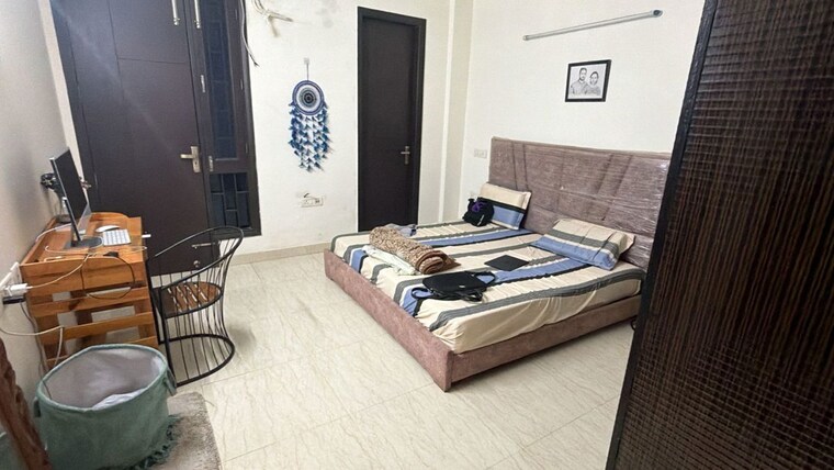 Bedroom, malibu town 3 Bedroom 200 Sq.Ft. Builder Floor In Malibu Town Gurgaon 10716095
