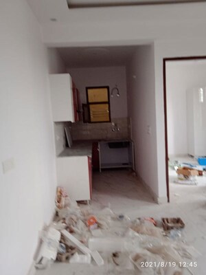 Room in 2 BHK Independent House at Sector 14 – for Rent