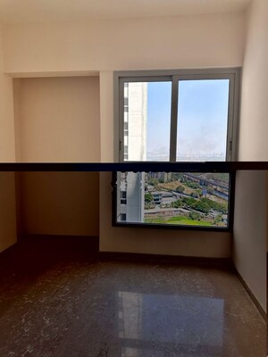 Room in 2 BHK Apartment at Piramal Vaikunth Vijit, Balkum Pada – for Rent