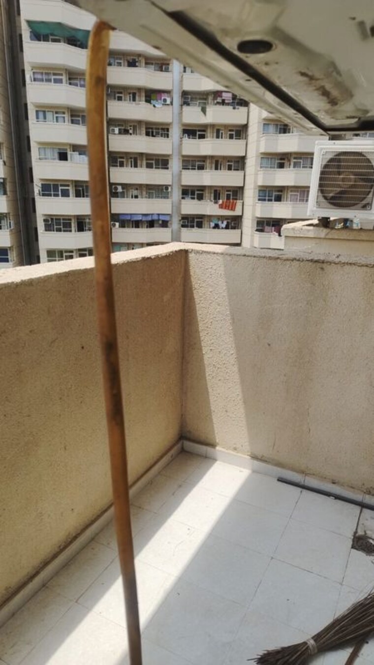 Balcony, pyramid-midtown 2 Bedroom 699 Sq.Ft. Apartment In Sector 59 Gurgaon 10716152