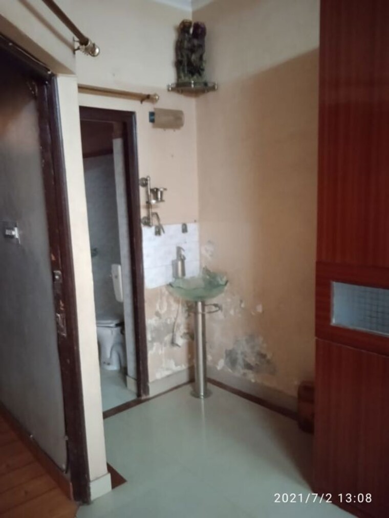 Bathroom, sector 14 2 Bedroom 1277 Sq.Ft. Builder Floor In Sector 14 Gurgaon 10716149