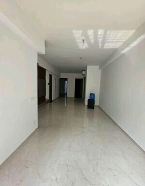 Building Lobby in 3 BHK Apartment at Smart World Orchard, Sector 61 – for Rent