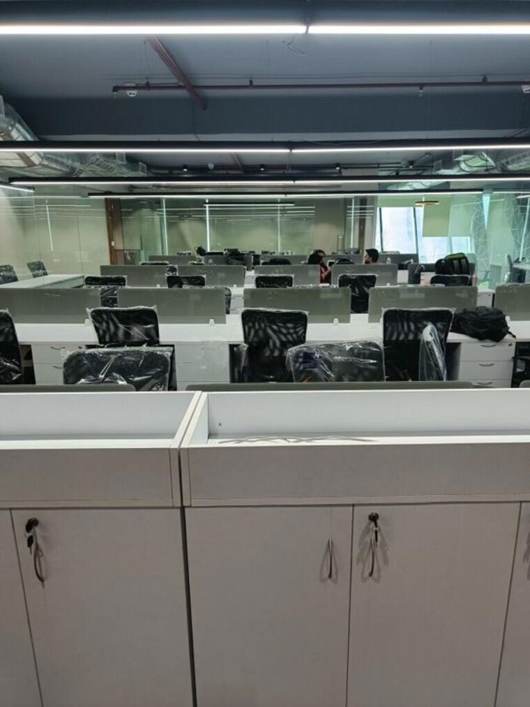 Team Area, tukoganj Commercial Office Space 2100 Sq.Ft. In Tukoganj Indore 10716153