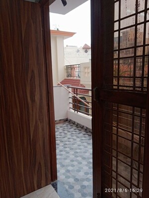 Balcony in 2 BHK Builder Floor at Sector 14 – for Rent