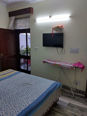Bedroom in 1 RK Builder Floor at Sector 44 – for Rent