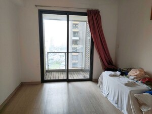Room in 2 BHK Apartment at Lodha Dioro, Wadala – for Sale