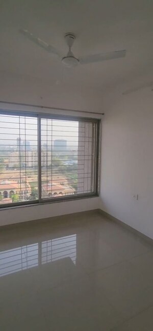 Room in 2 BHK Apartment at Brahma F Residences, Kalyani Nagar – for Rent