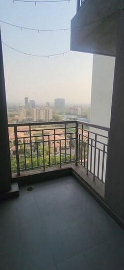 2 BHK Apartment For Rent in Brahma F Residences