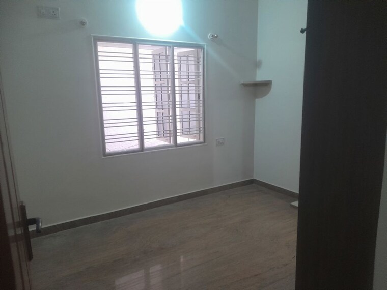 Room, nri layout 3 Bedroom 1500 Sq.Ft. Builder Floor In Nri Layout Bangalore 10714923