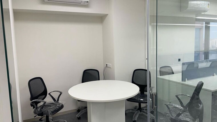 Team Area, shilp-corporate-park Commercial Office Space 1331 Sq.Ft. In Bodakdev Ahmedabad 10716215