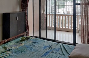 Room in  Pg at Bredco Hill View Park, Kandivali East – for Rent