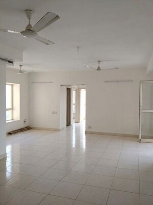 Room in 4 BHK Apartment at Parmar Garden, Wanwadi – for Rent